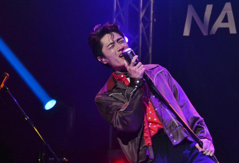 　ツアーファイナルのリハーサルを公開した真田ナオキ