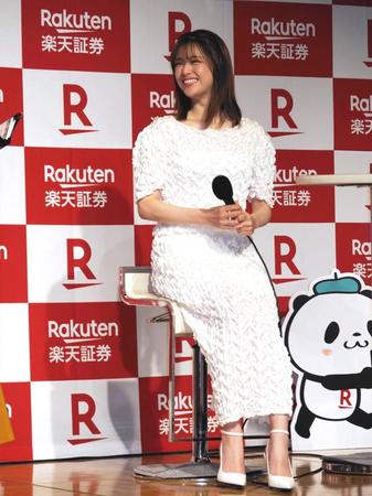 　イベントで笑顔を見せる松村沙友理