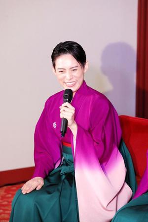 　笑顔を見せた翼和希