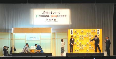 　永瀬拓矢九段（左）と藤井聡太八冠が戦うＪＴプロ公式戦準決勝