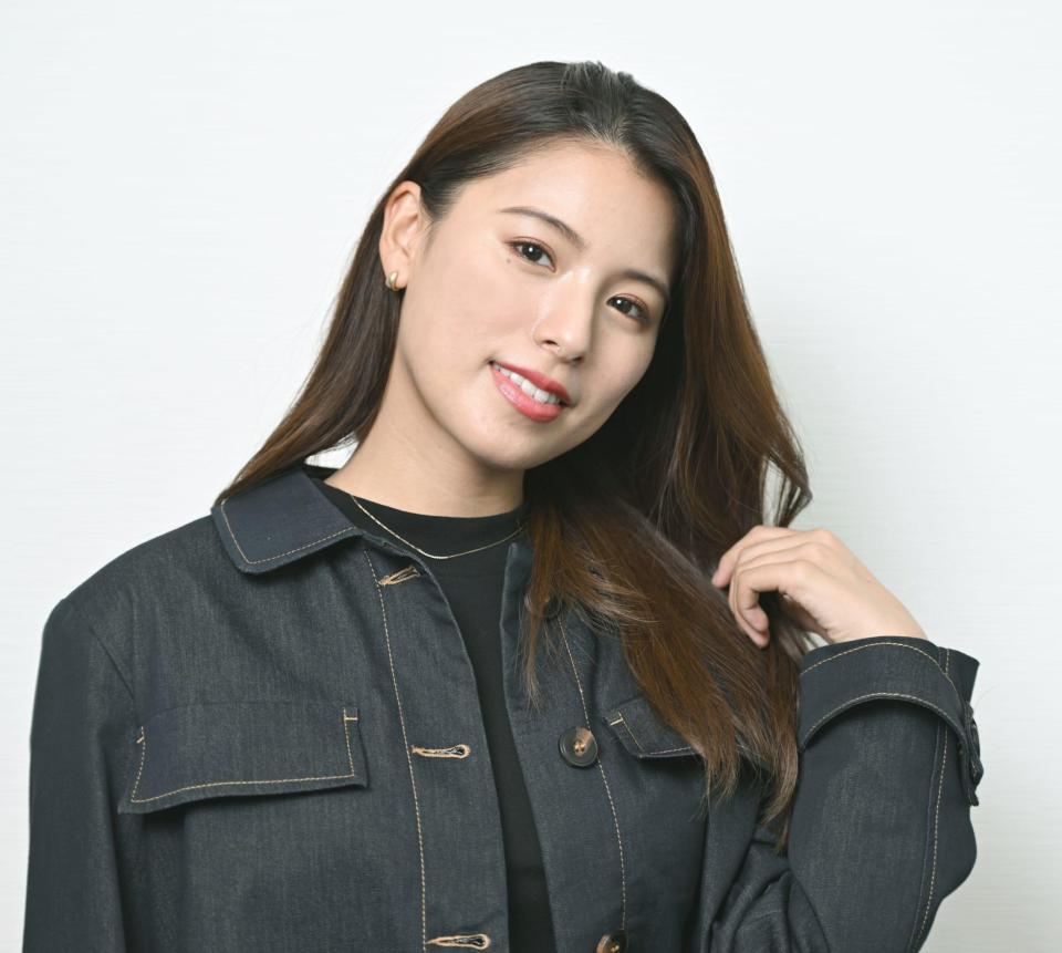 　宝塚を退団し、新たな道にまい進するゆいかれん（撮影・金田祐二）