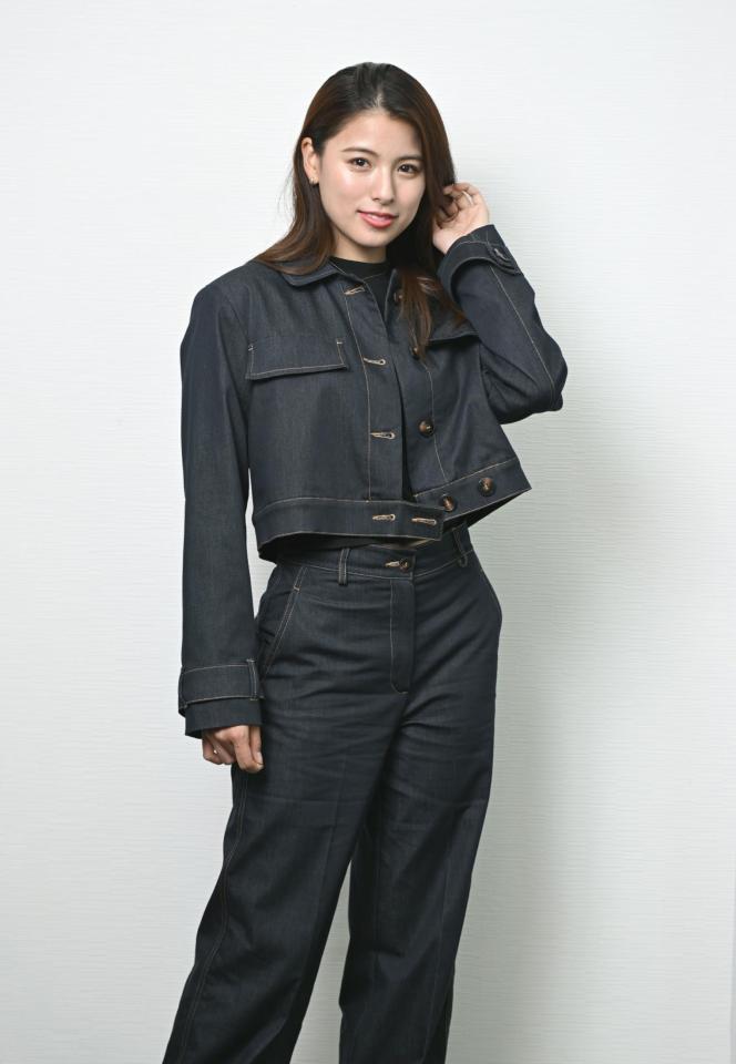 　宝塚を退団し、新たな道にまい進するゆいかれん（撮影・金田祐二）