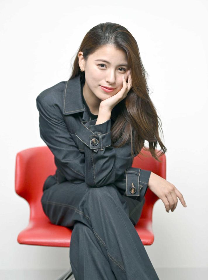 　宝塚を退団し、新たな道にまい進するゆいかれん（撮影・金田祐二）