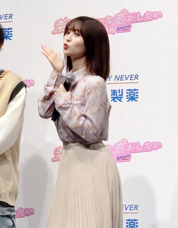 　胸キュン表情を披露する長濱ねる