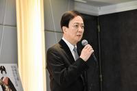 　取材に応じる坂東玉三郎