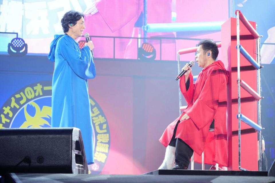 　「ナインティナインのオールナイトニッポン歌謡祭」に出演したナインティナインの矢部浩之（左）と岡村隆史