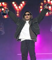 　熱唱するＨｉＤＥＸ