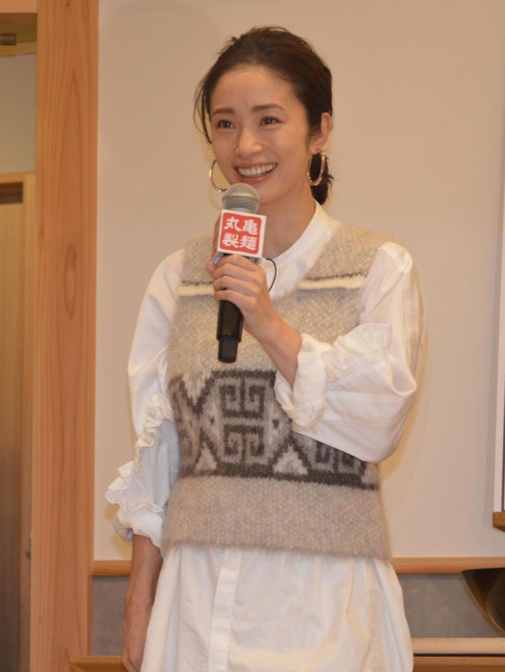 　イベントに出席した上戸彩