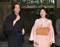 　ＢＳ時代劇「あきない世傳　金と銀」に出演する小芝風花（右）と松本怜生（撮影・佐々木彰尚）