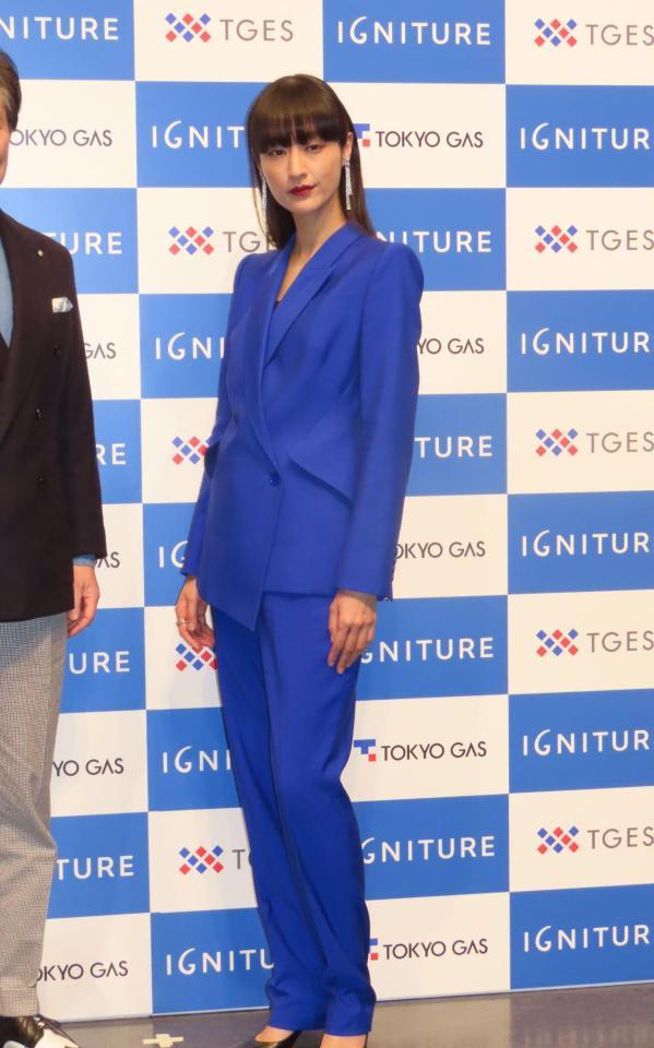 　発表会にゲスト出演したシシド・カフカ