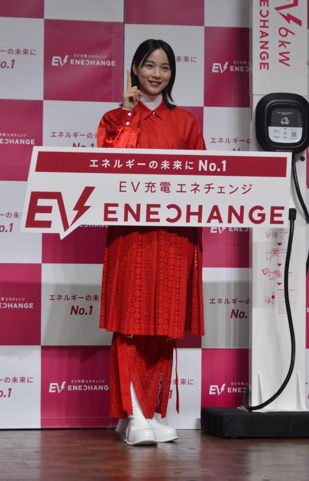 　イベントに出席したのん