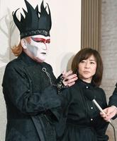 　デーモン閣下（左）と松本明子