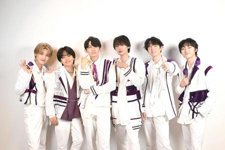 　Ｌｉｅｎｅｌの（左から）芳賀柊斗、武田創世、高桑真之、近藤駿太、高岡ミロ、森田璃空（撮影・堀内翔）