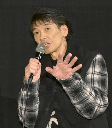 　熱く語る叶井俊太郎氏＝東京・ヒューマントラストシネマ渋谷（撮影・金田祐二）