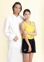 　「Ｓｕｇａｒ　Ｓｕｇａｒ　Ｈｏｎｅｙ」でＷ主演を務める長妻怜央（左）と川津明日香