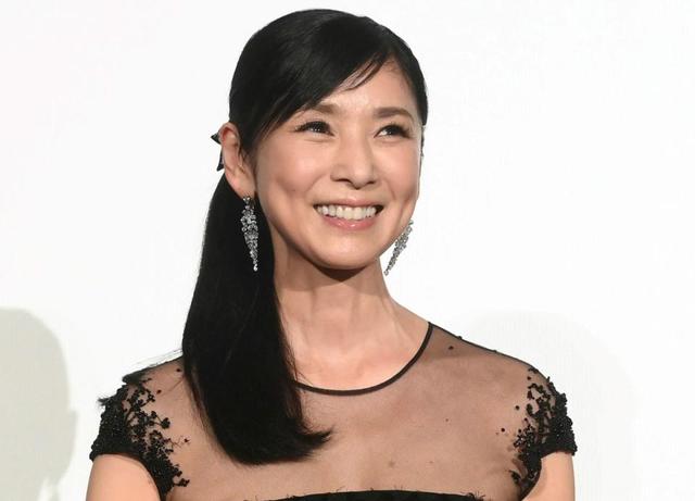 黒木瞳の自宅でXマスパーティ 意外な俳優、元カリスマホスト