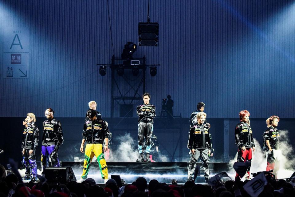 　最終公演のステージに立つＴＨＥ　ＲＡＭＰＡＧＥ