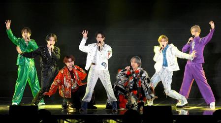 　初アルバムを引っさげコンサートツアーをスタートさせたＴｒａｖｉｓ　Ｊａｐａｎ。（左から）松倉海斗、松田元太、吉澤閑也、宮近海斗、中村海人、七五三掛龍也、川島如恵留（撮影・伊藤笙子）