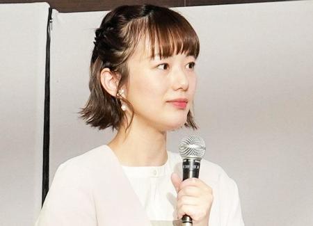 　高橋真理恵アナウンサー