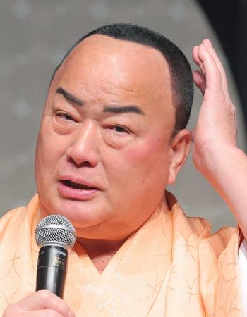 　自ら髪の毛の話題に触れる細川たかし（撮影・吉澤敬太）