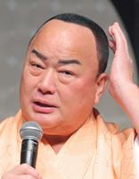 　自ら髪の毛の話題に触れる細川たかし（撮影・吉澤敬太）