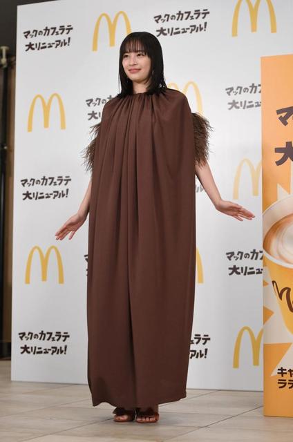 広瀬すず イベント中に早着替えに挑戦 24年は「ショートカットに