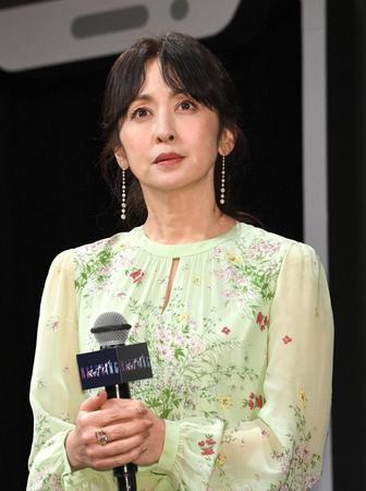 　試写会に登場した斉藤由貴（撮影・佐々木彰尚）