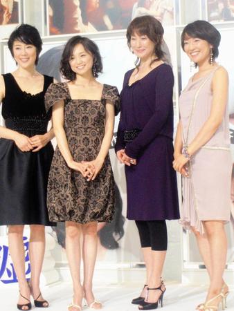 　２００８年７月撮影　寺島しのぶ、永作博美、高島礼子、羽田美智子（左から）