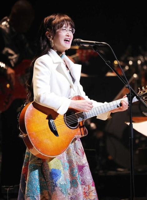 中島みゆき４年ぶりコンサート ファン５０００人の前で全１９曲熱唱 中島節で観衆を笑わせた/芸能/デイリースポーツ online