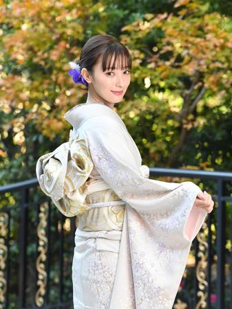 　女優業にまい進する宮本茉由（撮影・佐々木彰尚）