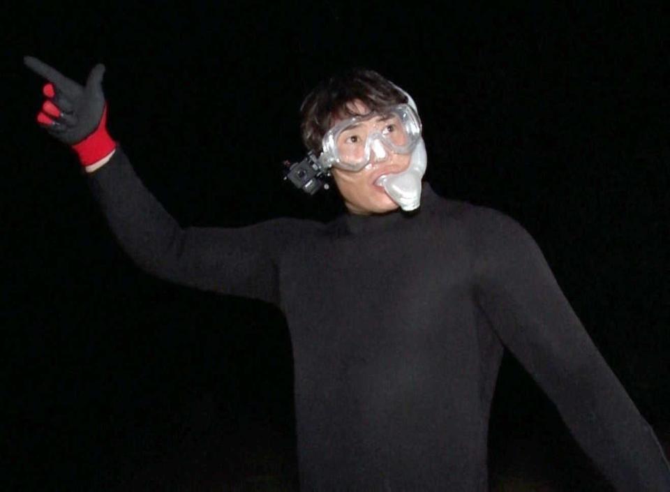 　糸井嘉男氏は食料調達にいざ海へ