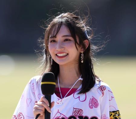 　２０２１年のミス同志社グランプリで気象予報士の友廣南実（撮影・中田匡峻）