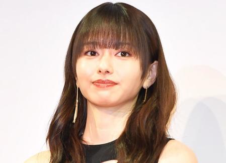 　山本舞香