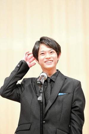 　新人賞を受賞した黒川想矢（撮影・佐藤厚）