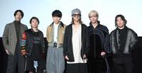 　ＵＶＥＲｗｏｒｌｄの（左から）真太郎、克哉、ＴＡＫＵＹＡ∞、彰、信人、誠果（撮影・堀内翔）