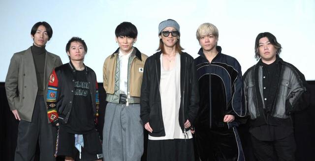 UVERworld 7万人ライブ「男祭り」が劇場公開 TAKUYA