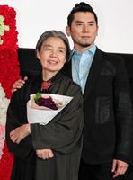 　映画「わが母の記」舞台あいさつに本木雅弘とともに登壇した樹木希林さん＝２０１２年５月