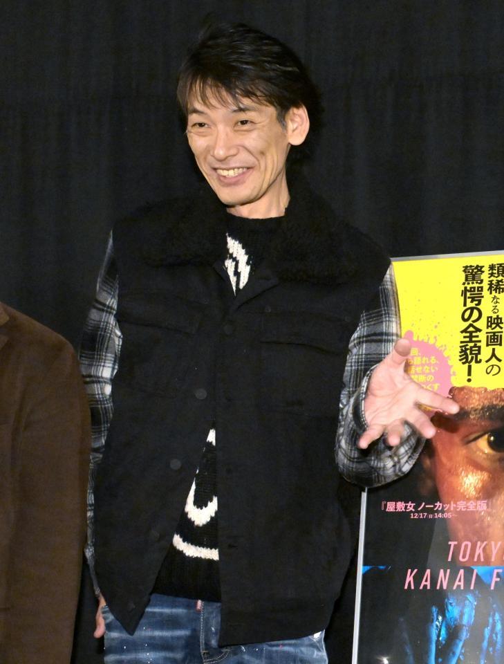 　イベントで笑顔を見せる叶井俊太郎さん＝２０２３年１２月