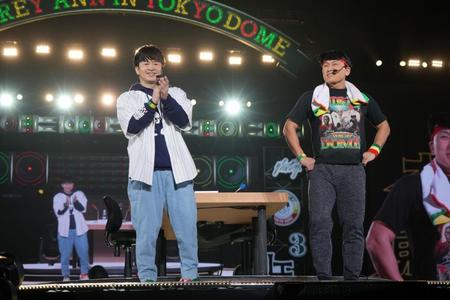 　「オードリーのオールナイトニッポン　ｉｎ　東京ドーム」に出席した若林正恭（左）と春日俊彰