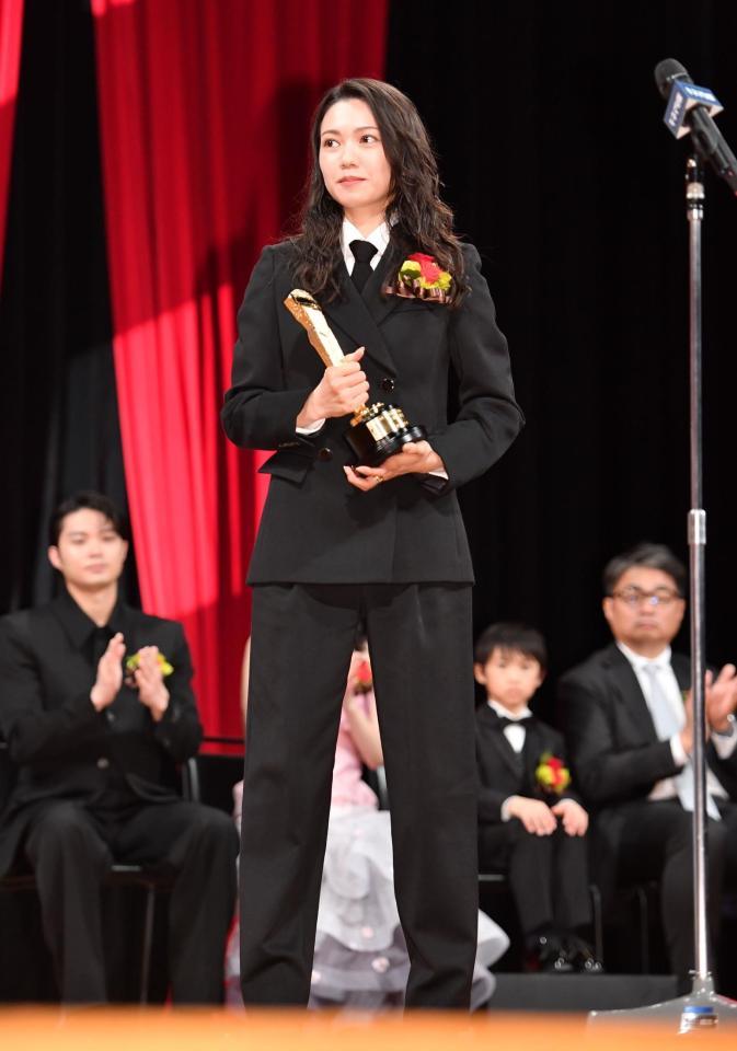 　助演女優賞を受賞した二階堂ふみ（撮影・開出牧）