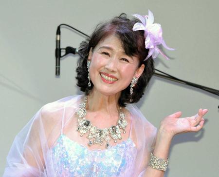 　「芸能５０周年　感謝の夕べ」に登場した沢田亜矢子