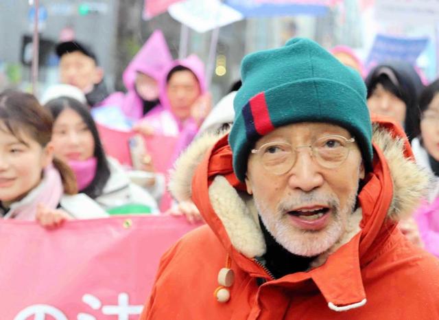 テリー伊藤「女優が闇に行くだけ。助けてあげたい」銀座を行進 AV