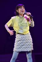 　４０周年記念ライブで新曲を披露した荻野目洋子（撮影・出月俊成）