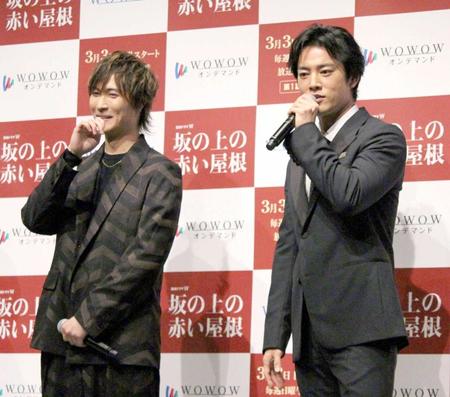 　完成披露試写会に登場した橋本良亮（左）と桐谷健太