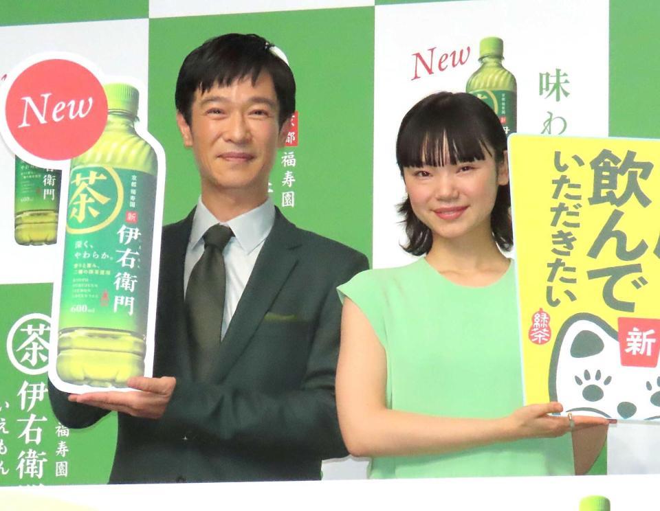 堺雅人 20年ぶり刷新「伊右衛門」の新たな“顔”に 本木雅弘から