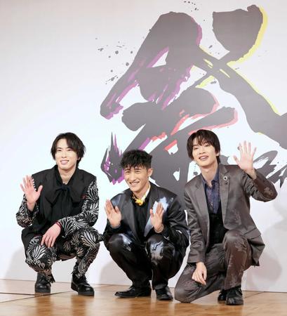 　公演に意気込む（左から）宮舘涼太、岩本照、深澤辰哉（撮影・金田祐二）