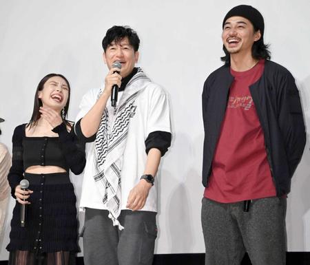 　トークで盛り上がる（左から）芋生悠、井浦新、東出昌大（撮影・棚橋慶太）