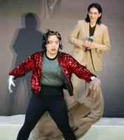 　ゆりやんレトリィバァ（左）と町田啓太