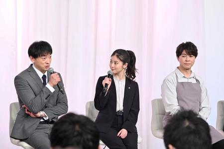 　「花咲舞が黙ってない」制作発表会見に出席した（左から）山本耕史、今田美桜、上川隆也