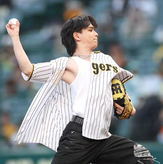 JO1 1年ぶり甲子園で本拠地勝利後に流れるコラボ曲披露 河野純喜